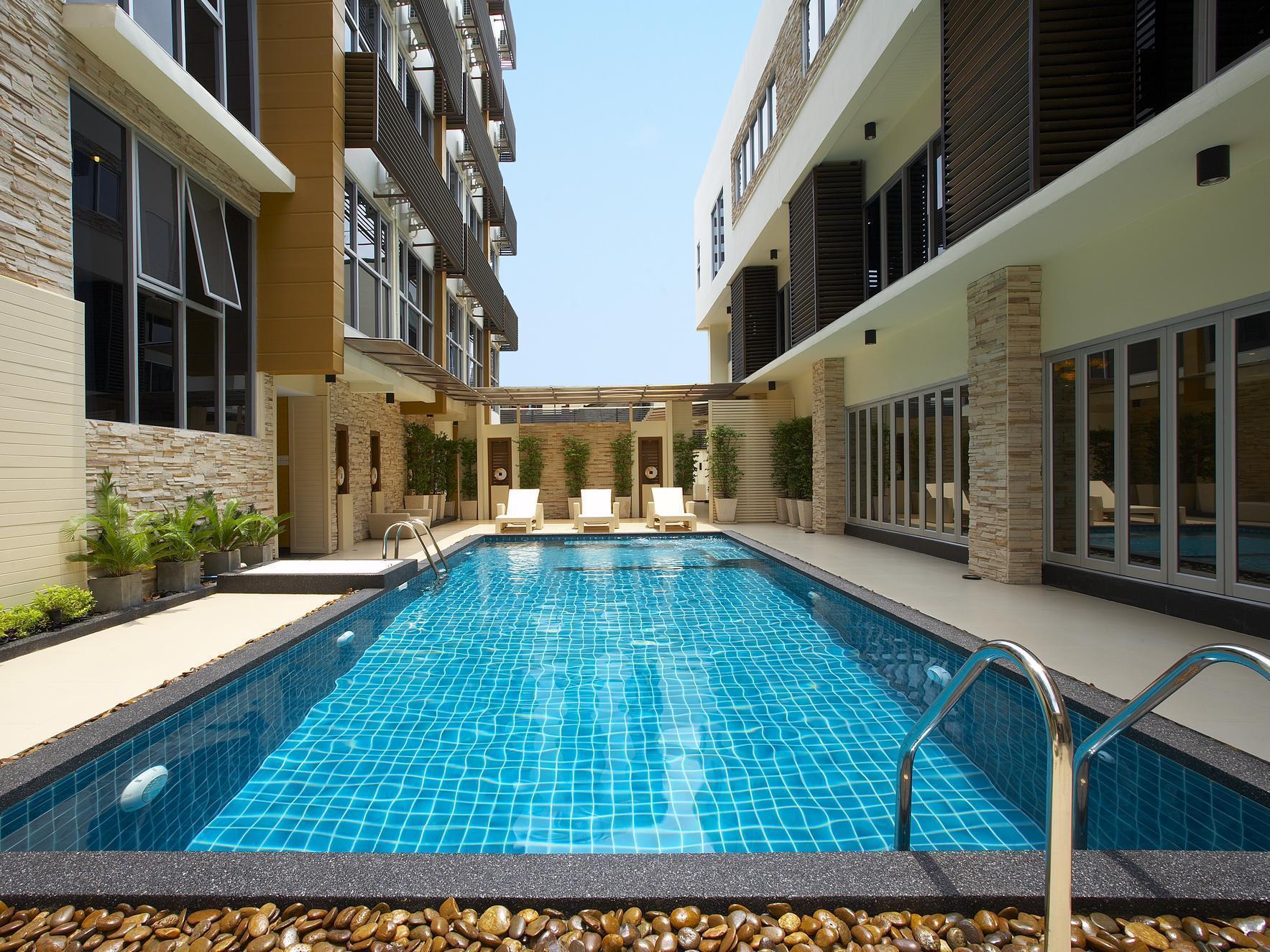 The Green Bells Bangkok Luaran gambar